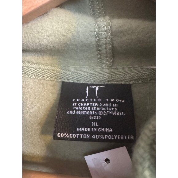 It Chapter 2 Enlarged Pennywise Face Size XL Long Sleeve Hoodie Olive Green NWT - Picture 4 of 9